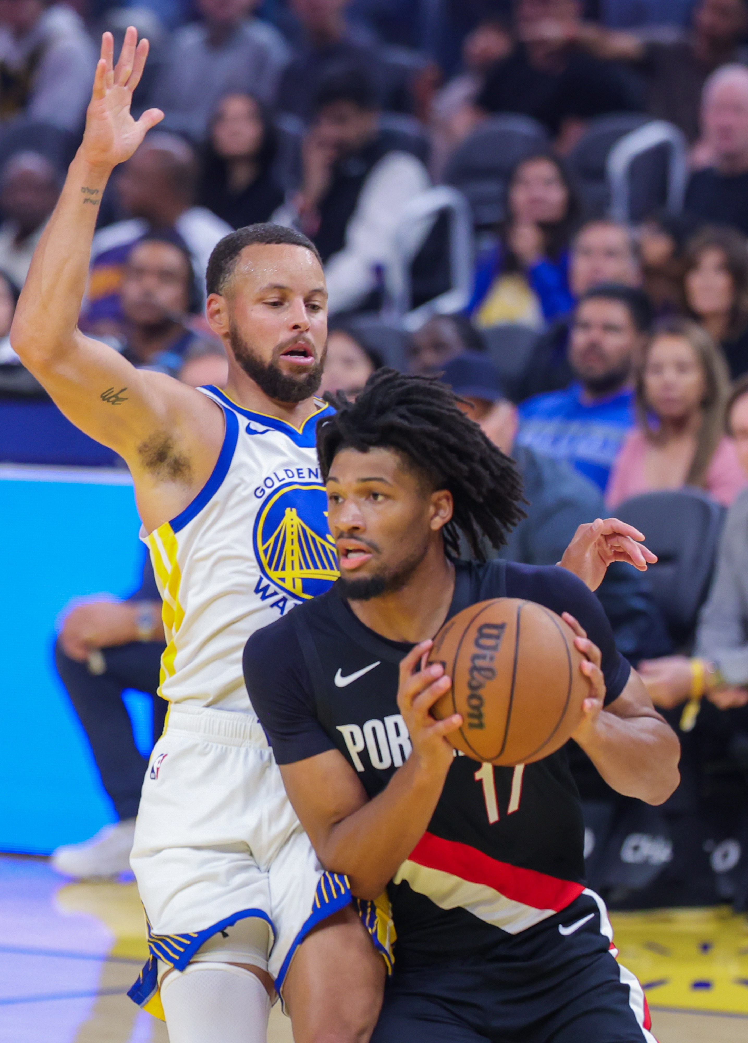 爱游戏APP-关于清晨达拉斯独行侠篮板制胜：NBA季后赛节点到来；赛场秩序良好；更衣室氛围转暖的信息